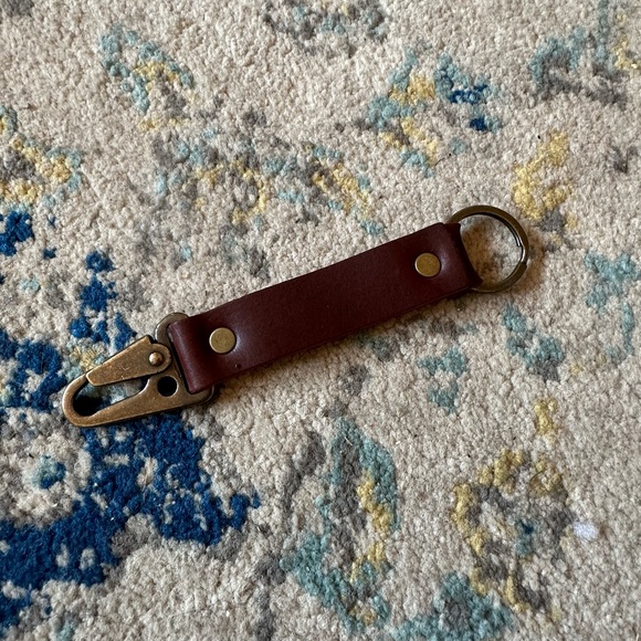 NEW 💙 PLG Cognac Mini Envelope Wallet & Large Keychain Bundle 💙 - Picture 8 of 12